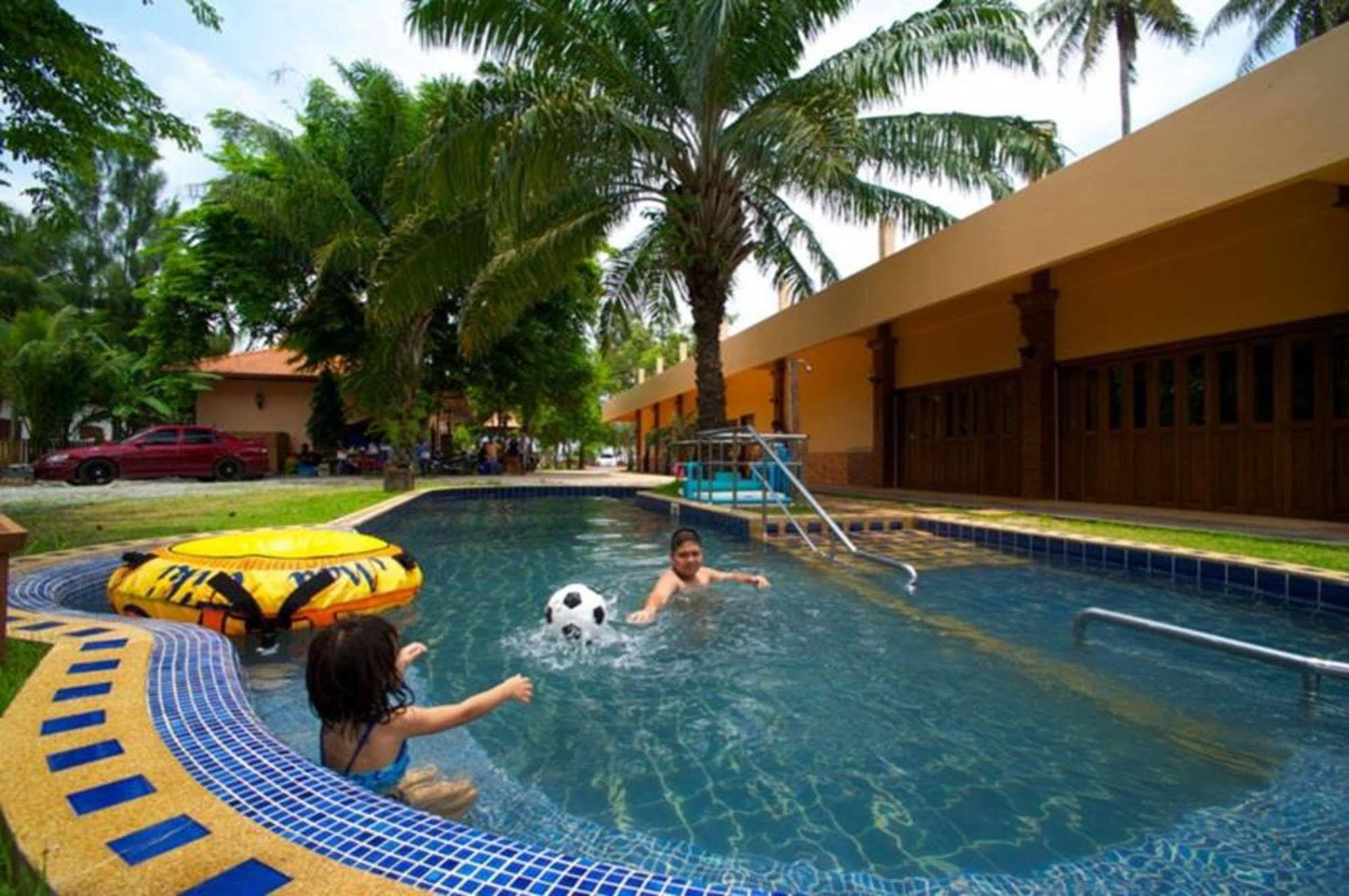 Boom Boom Beach Resort Laem Sing Chanthaburi Eksteriør bilde